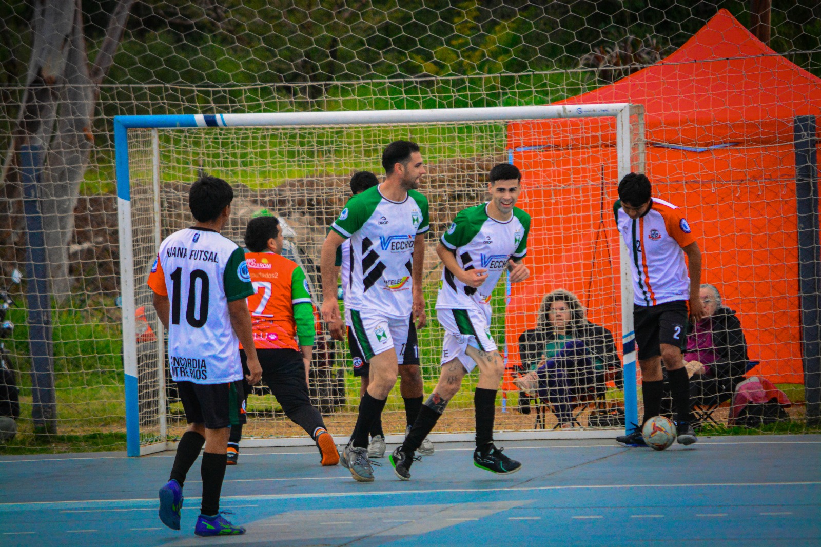 La Masía saca diferencia en el torneo apertura de fútbol de salón en Concordia - 7PAGINAS