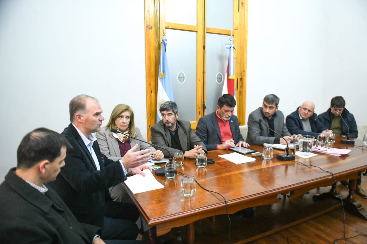Intendentes vecinalistas respaldaron el debate por la reforma previsional y pidieron consensos para garantizar la Caja de Jubilaciones - 7PAGINAS